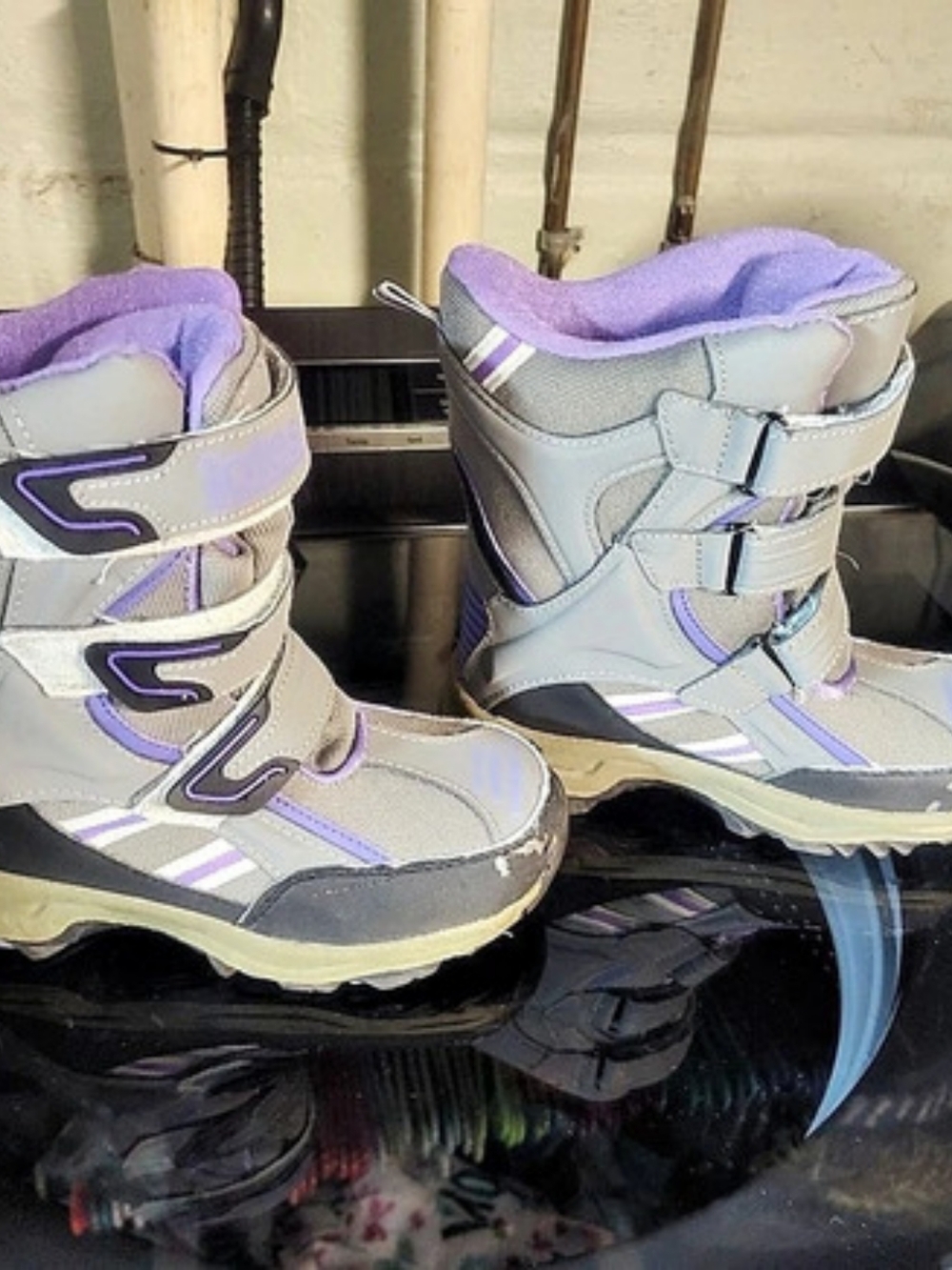 Totes Kids Gray & Purple Velcro Boots